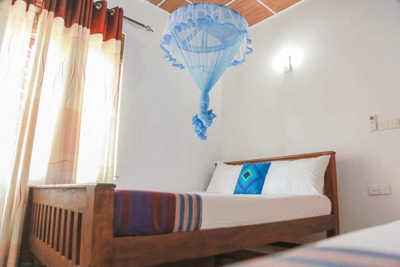 Lakeside Villa أنرادابورام المظهر الخارجي الصورة