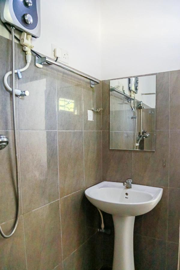 Lakeside Villa أنرادابورام المظهر الخارجي الصورة