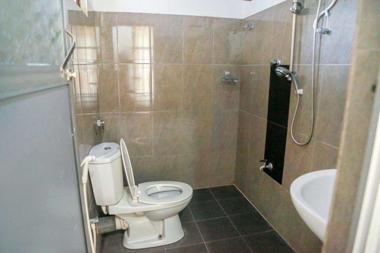 Lakeside Villa أنرادابورام المظهر الخارجي الصورة